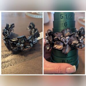 NWT Hand Wired Shell/Silver AB Crystal Flower Bracelet